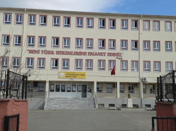 Burhaniye Atatürk Mesleki ve Teknik Anadolu Lisesi Fotoğrafı